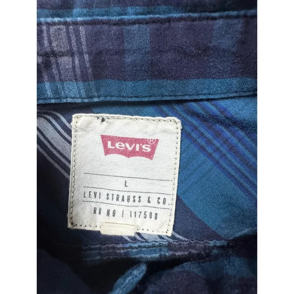 Levi's Shirt Mens Large Blue Plaid Button Down Long Sleeve Cotton Blend Casual